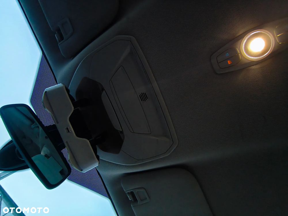 Ford Kuga 2.0 TDCi 2x4 Titanium - 23