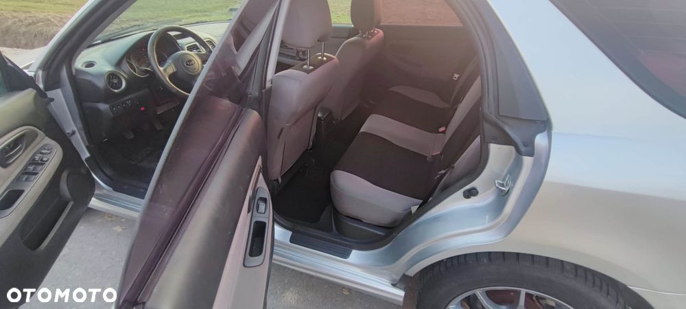 Subaru Impreza SW 2.0 RA - 15