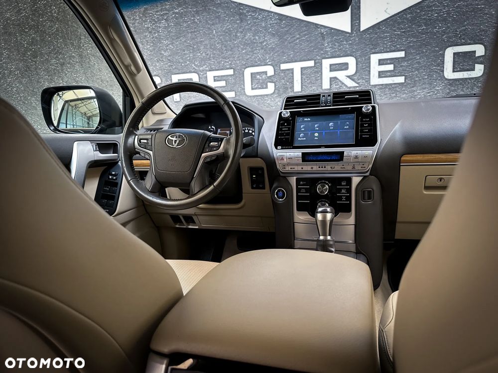 Toyota Land Cruiser LC 2.8 D-4D Invincible - 28