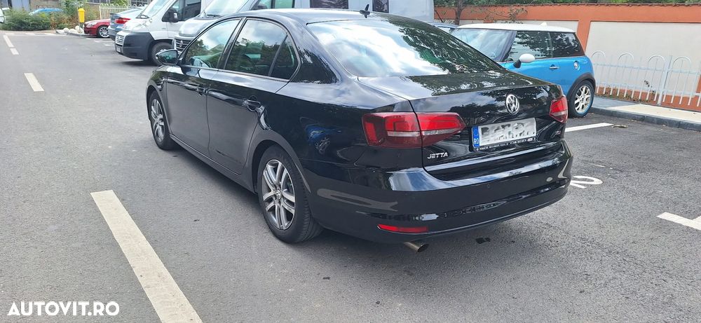 Volkswagen Jetta 1.2 TSI Comfortline - 12