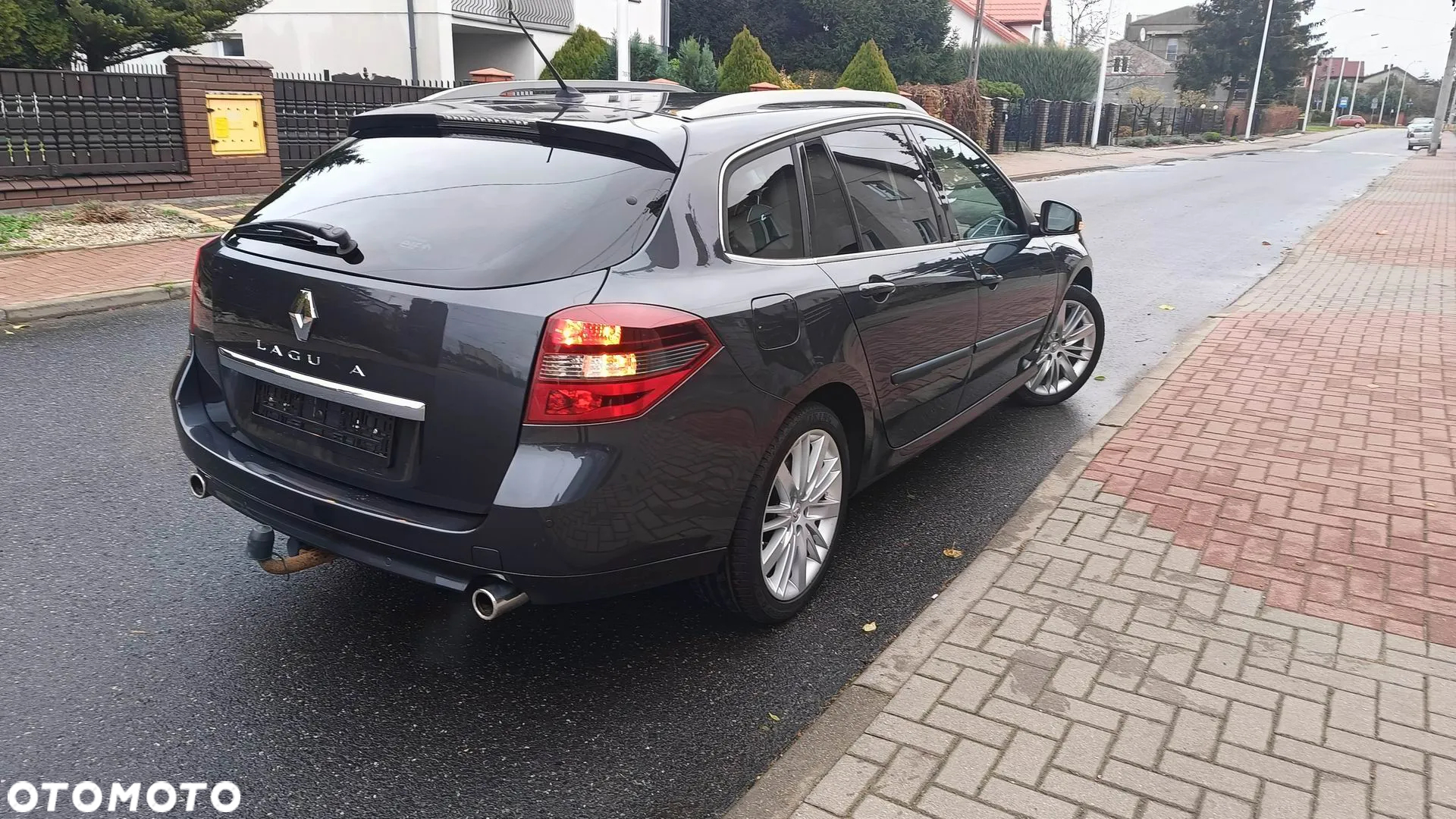 Renault Laguna 2.0 dCi FAP Initiale - 11