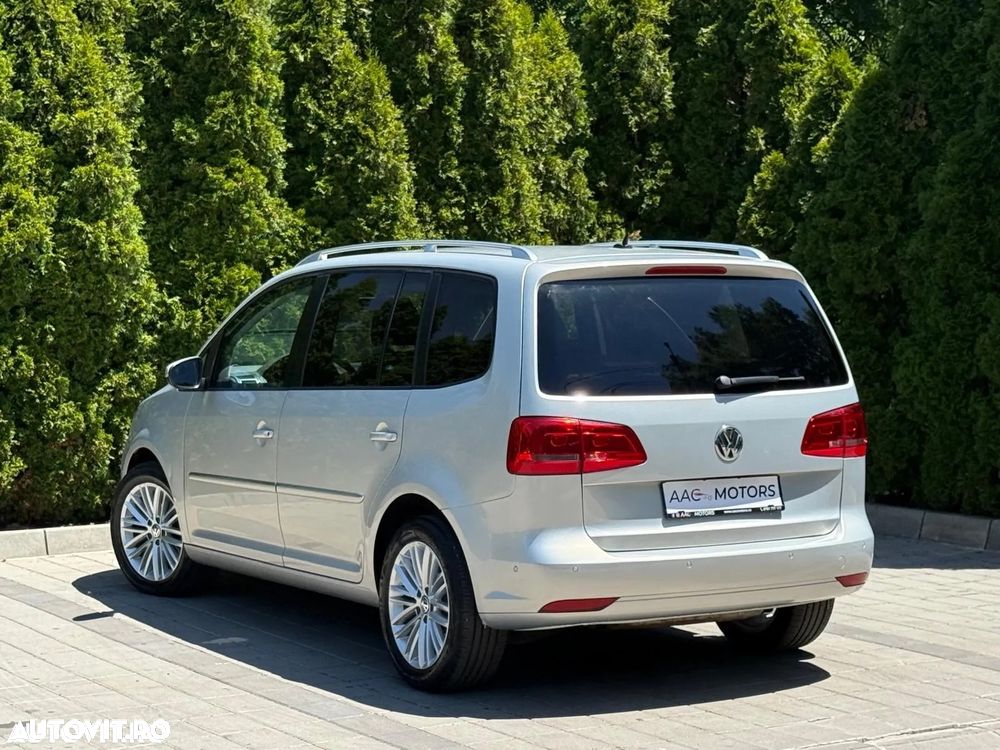 Volkswagen Touran 2.0 TDI DPF DSG Highline - 4