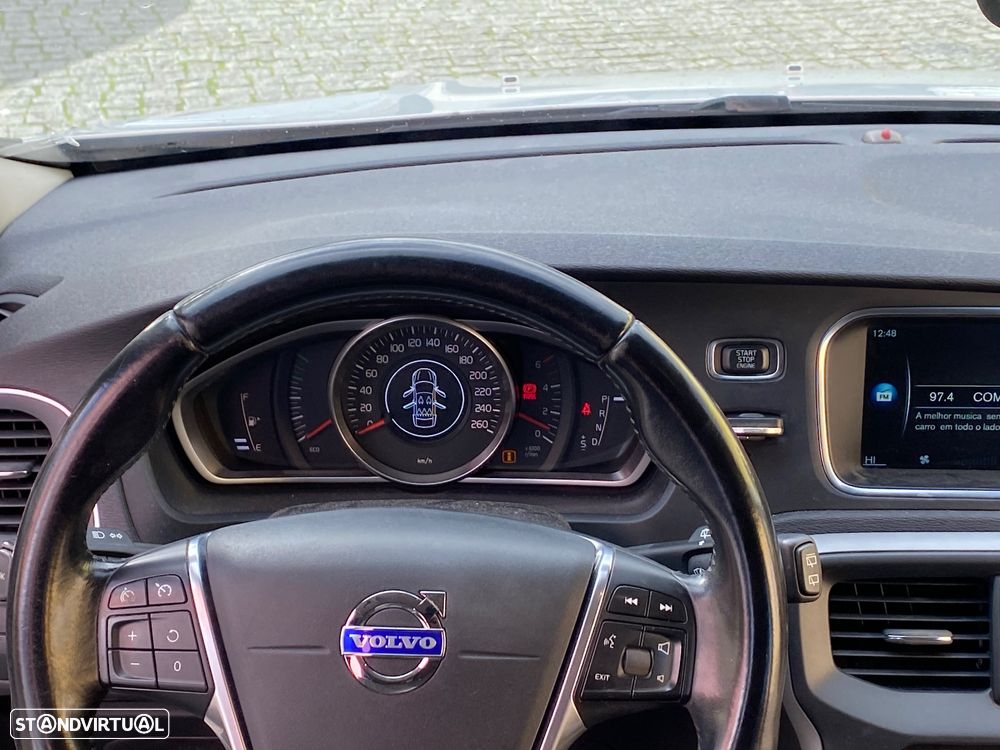 Volvo V40 Cross Country 1.6 D2 Kinetic Powershift - 22