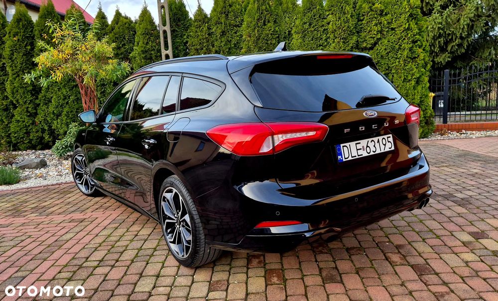 Ford Focus 1.5 EcoBlue Start-Stopp-System ST-LINE - 11