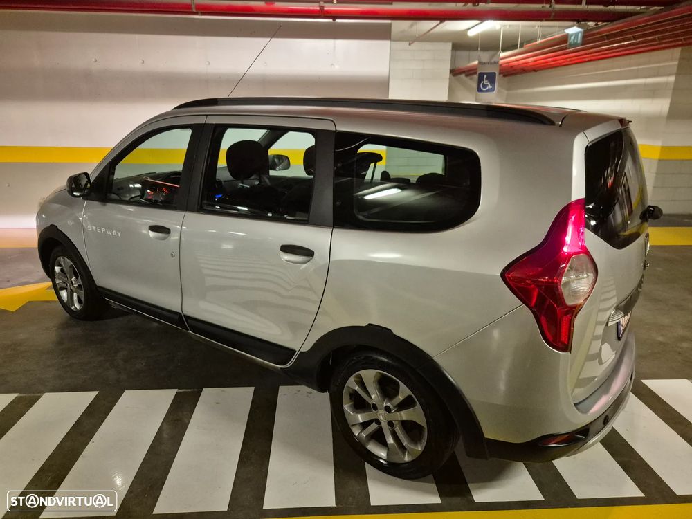 Dacia Lodgy 1.5 dCi Stepway 7L - 18