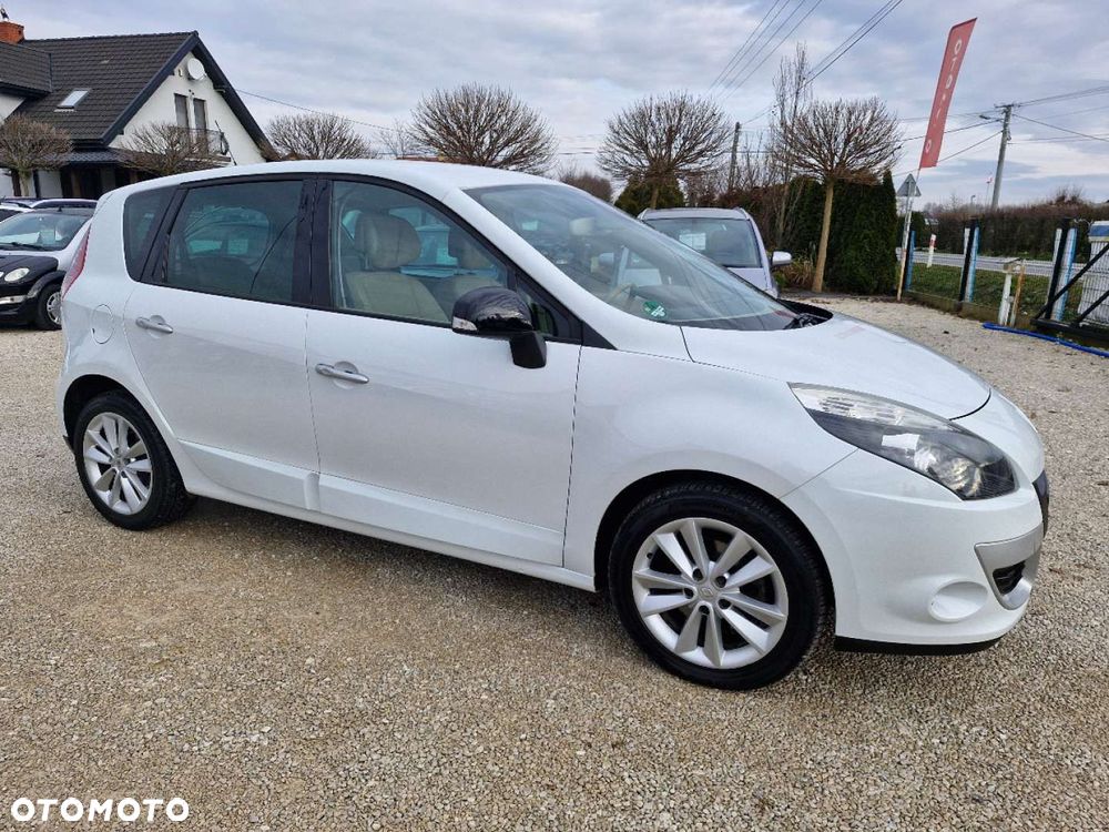 Renault Scenic - 11