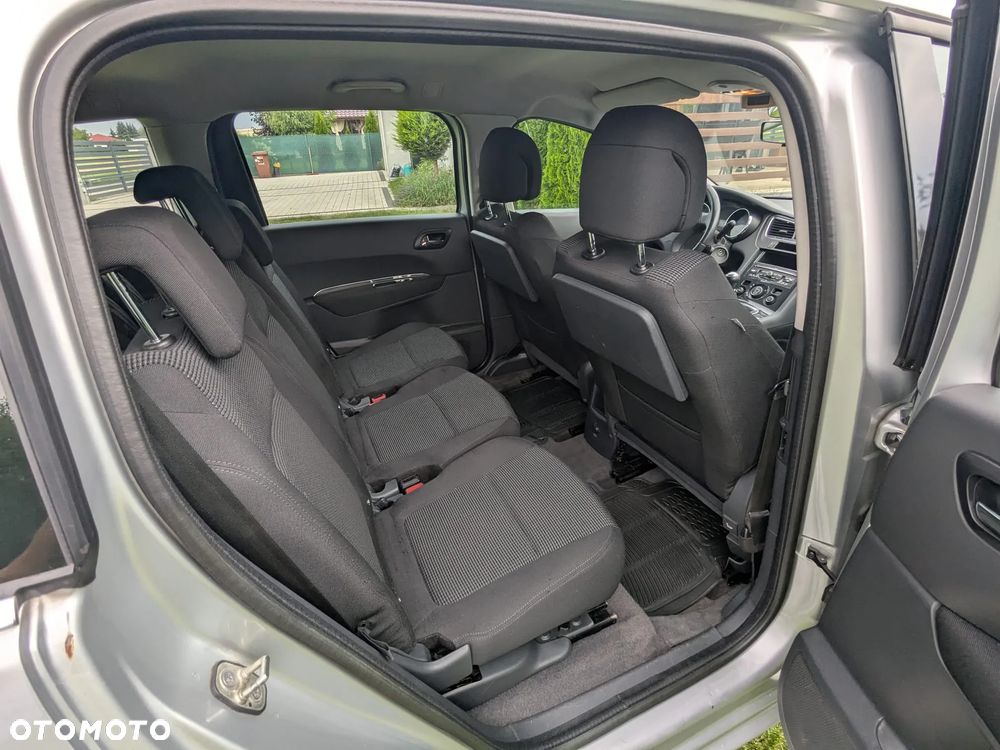 Peugeot 5008 1.6 HDi Trendy - 5