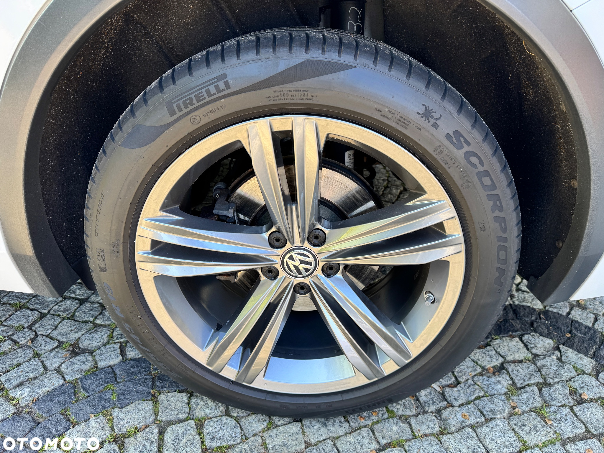 Volkswagen Tiguan Allspace - 30