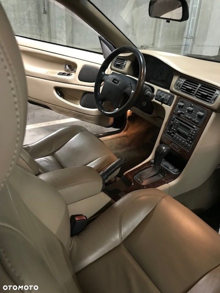 Volvo C70 - 12