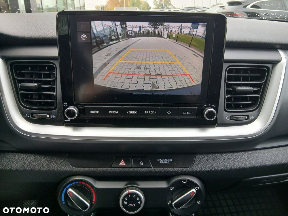 Kia Stonic - 24