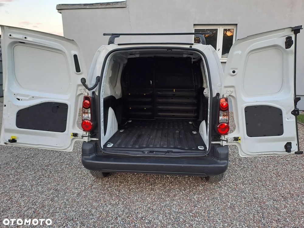 Citroën * Berlingo * - 16