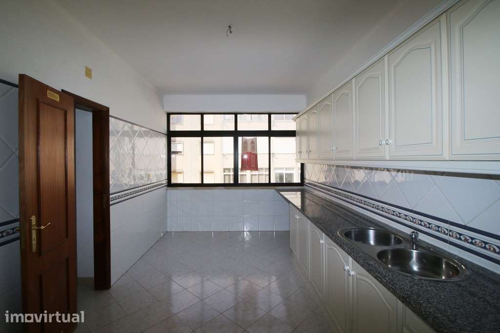 Apartamento T2 em Santarém - Grande imagem: 5/9