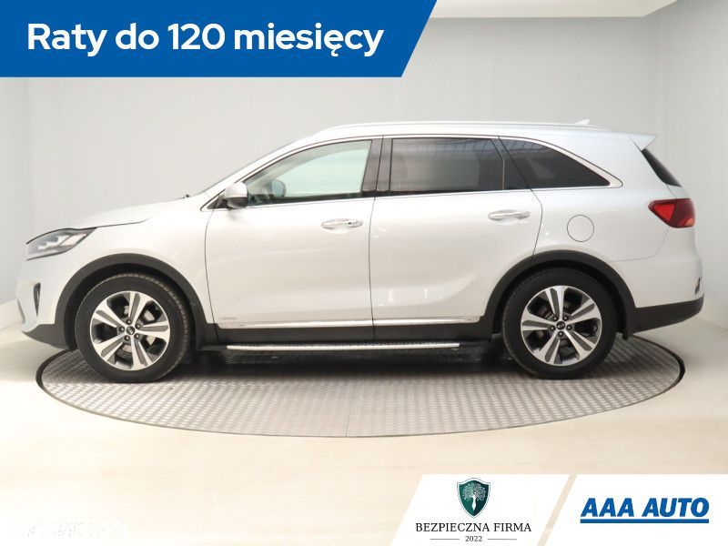 Kia Sorento - 4