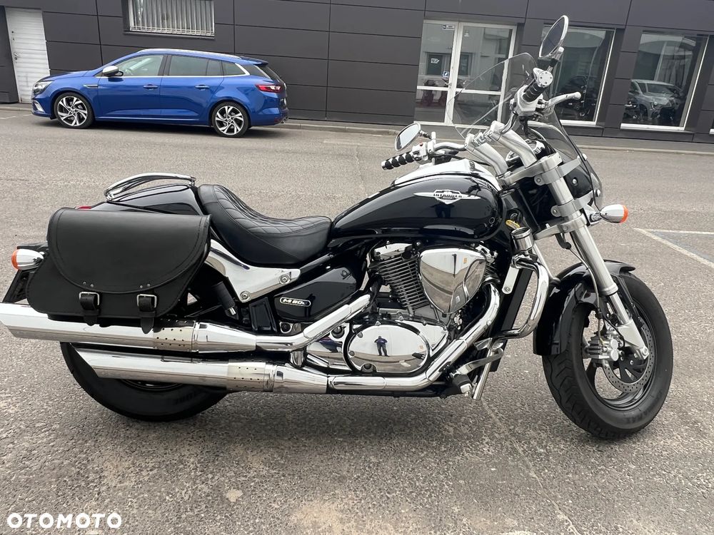 Suzuki Intruder - 11