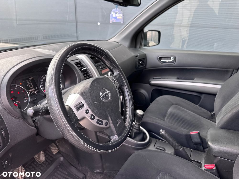 Nissan X-Trail - 10