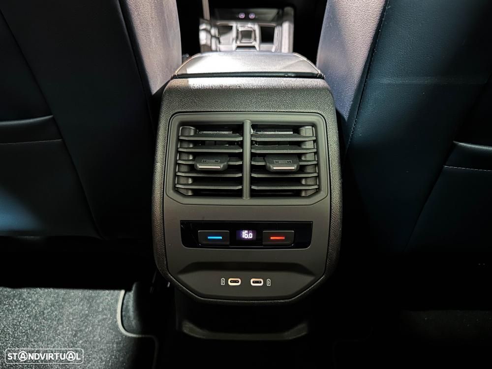 Cupra Formentor 1.4 e-Hybrid DSG VZ - 27
