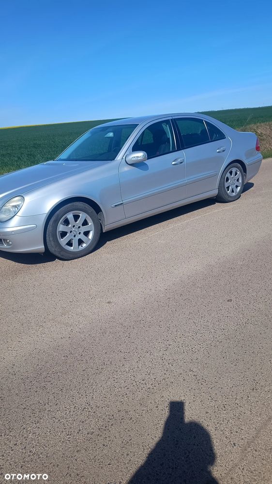 Mercedes-Benz Klasa E 200 CDI Automatik Classic DPF - 3