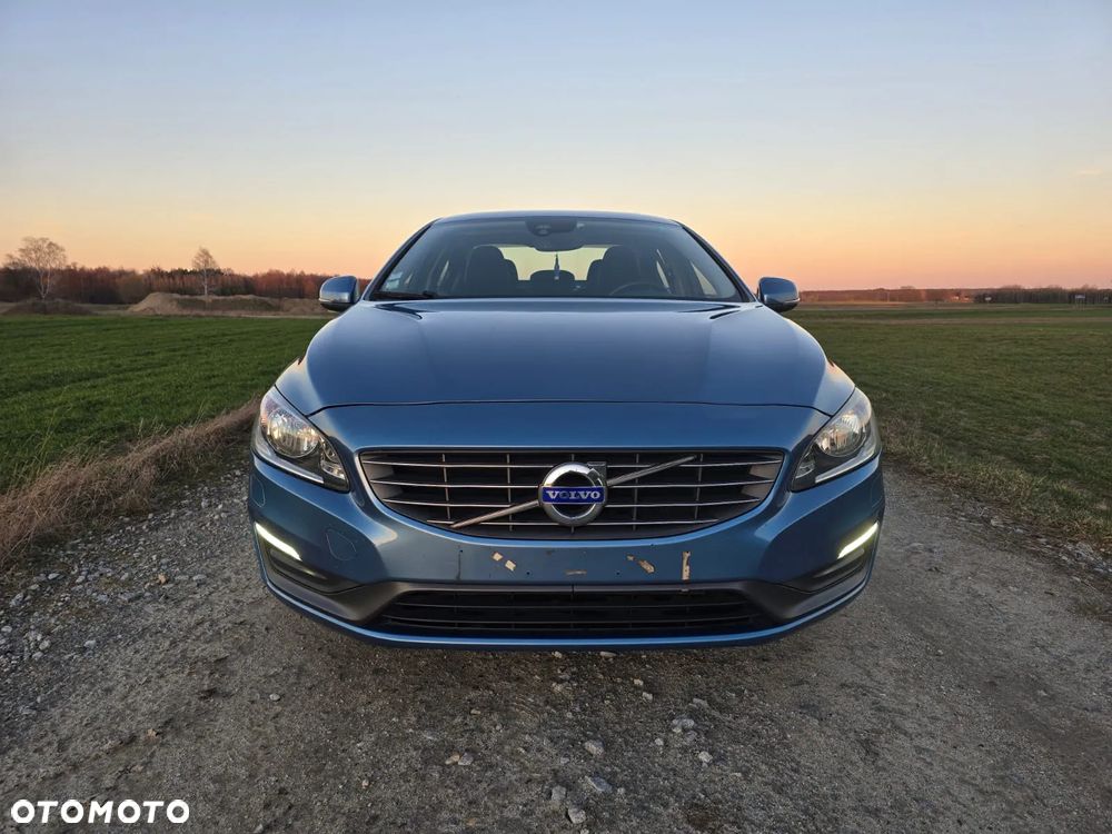 Volvo S60 D3 Momentum - 8