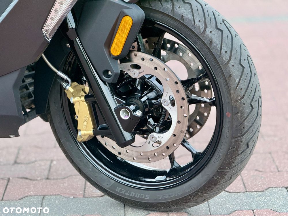 BMW C 400 GT - 13