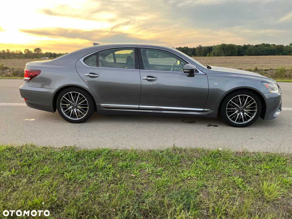 Lexus LS 460 F Sport - 14
