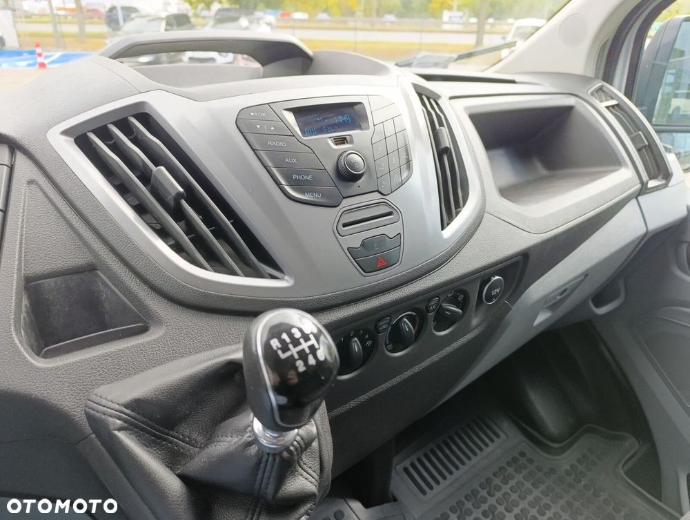 Ford transit trend - 4