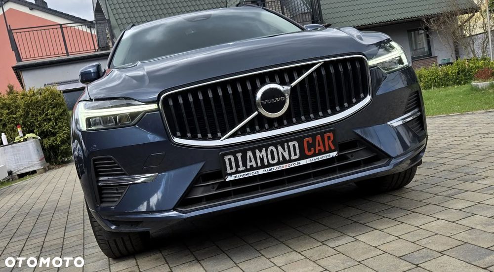 Volvo XC 60 B4 D Geartronic Momentum Pro - 4