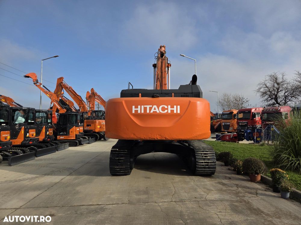 Hitachi ZX350-6, 2019, 12.535h, cupa NOUA 2,2mc, Masa operationala 36,3t, 3 pompe hidr HITACHI, ad sapare 8m, inst picon, lant 90% ok doar 293h mars, camera spate si laterale, AC, ridica 22 tone, posibilitate leasing 4 ani-STARE BUNA-PROMOTIE 83.900 EUR+Tva - 5