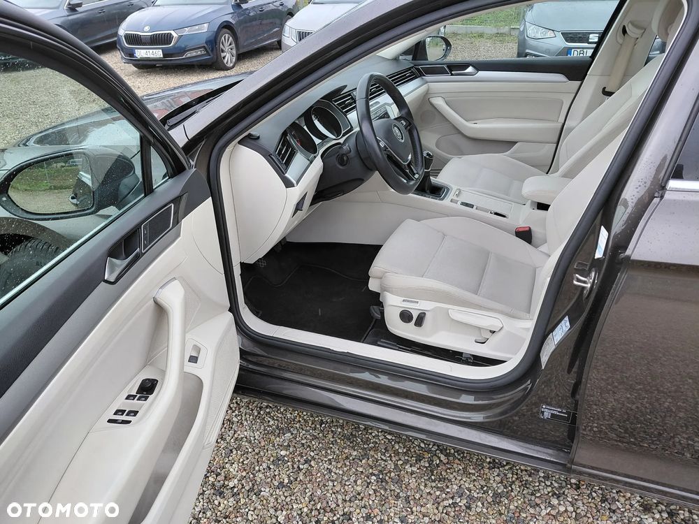 Volkswagen Passat 1.8 TSI BMT Comfortline - 6