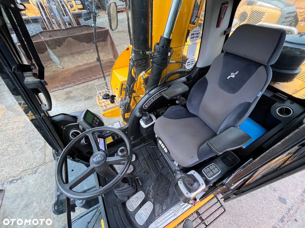 JCB JS145W - 25