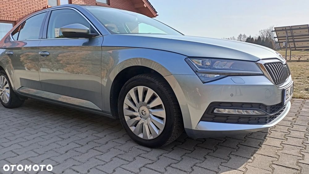 Skoda Superb 2.0 TSI Ambition DSG - 5