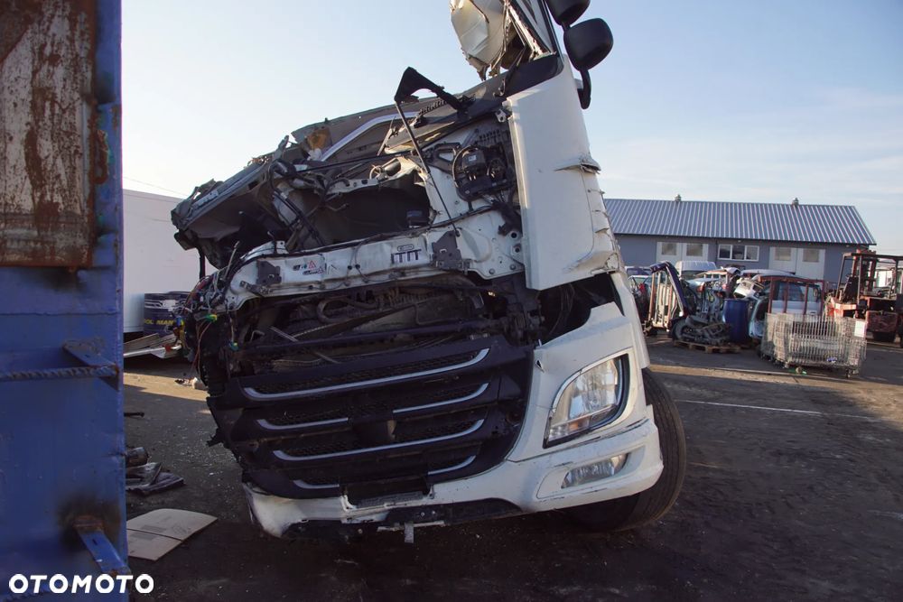 Auto na części - DAF XF 460 FT EURO 6 MX-13 2017R Silnik Skrzynia Lampa Lusterko Klamka Siodło Bak Sterownik Moduł Czujnik - 9