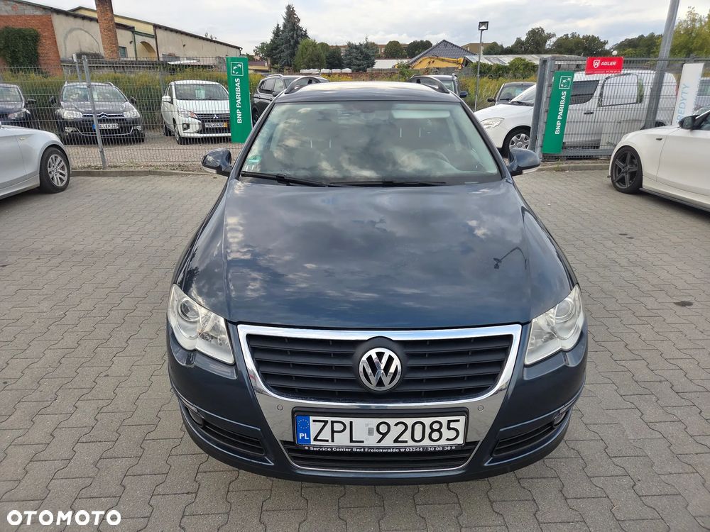 Volkswagen Passat 1.6 Comfortline - 26