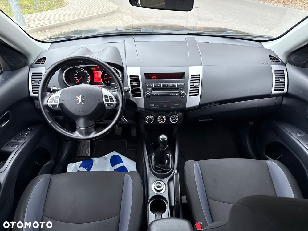 Peugeot 4007 5-Sitzer Sport - 18