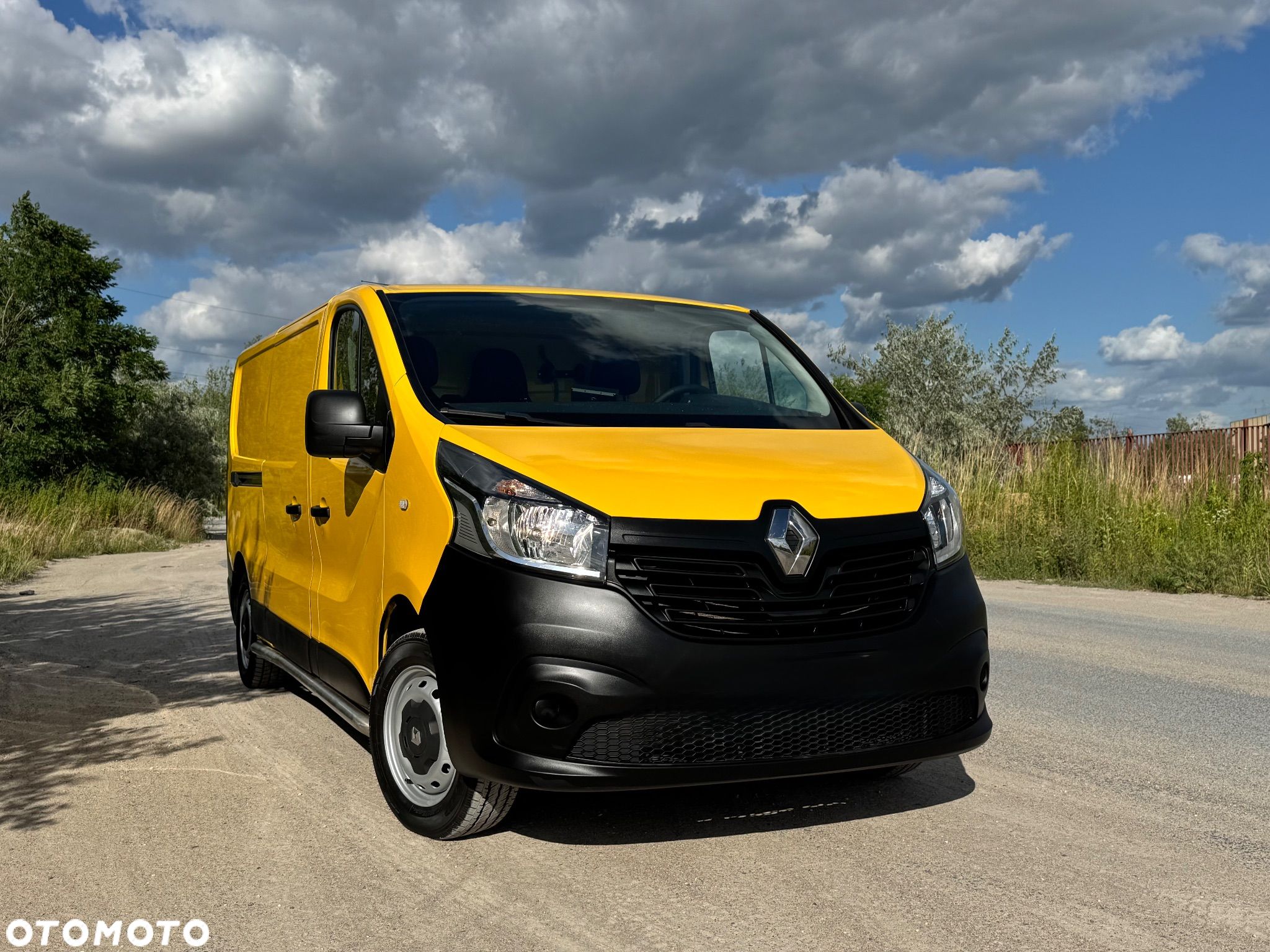 Renault Trafic - 1
