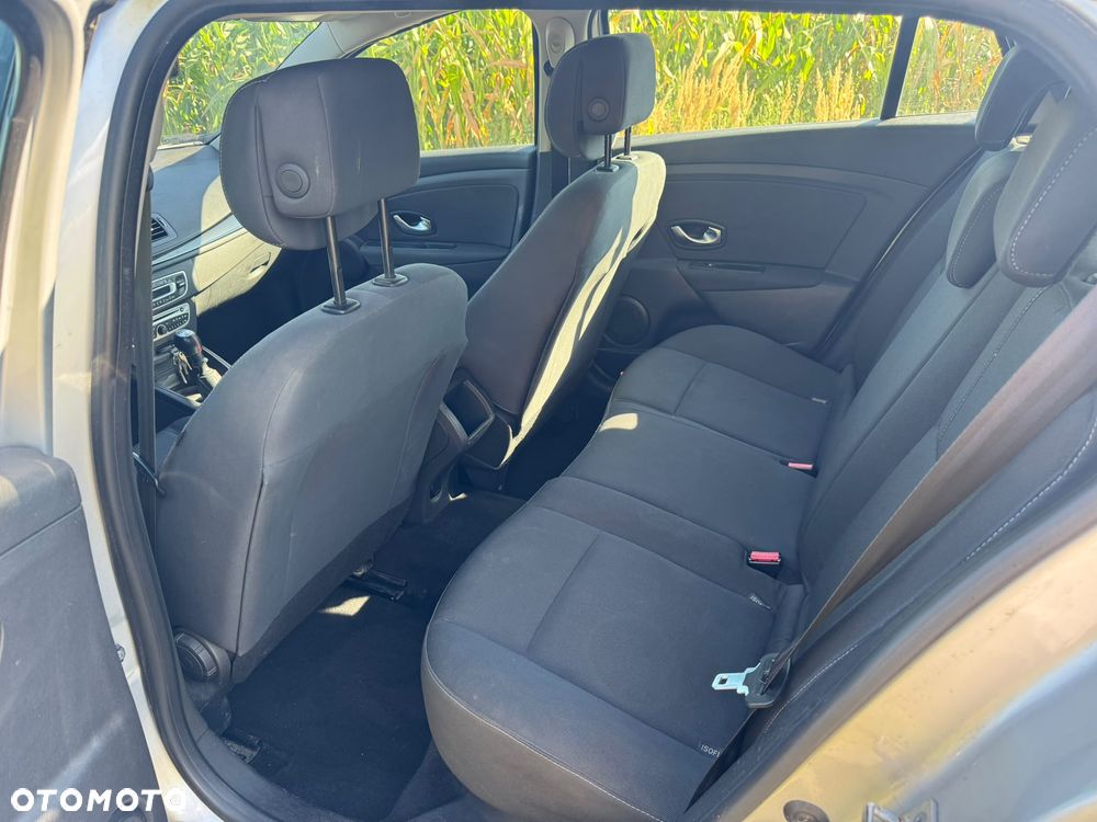 Renault Megane 1.5 dCi Authentique - 6