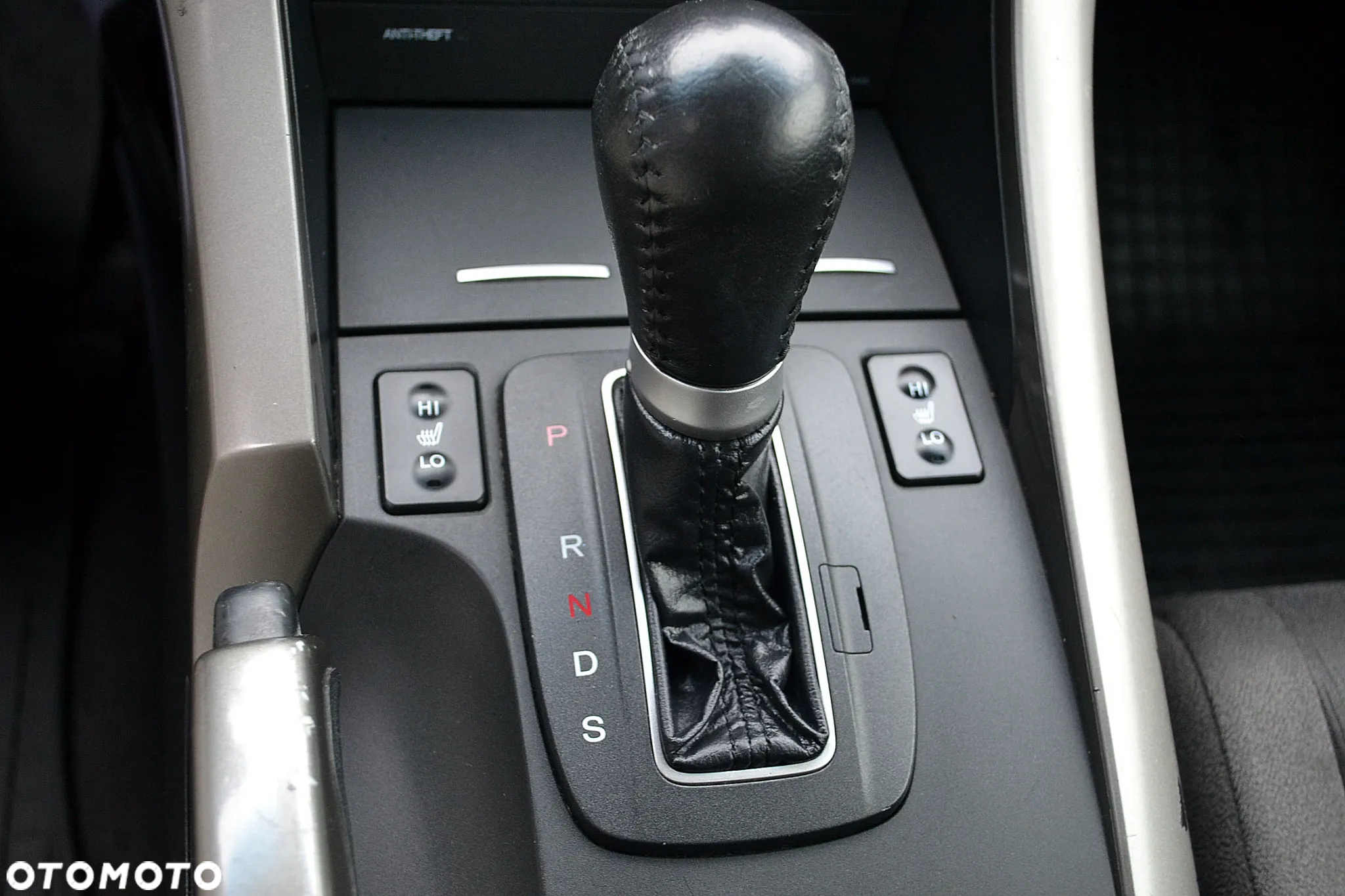 Honda Accord 2.0 Elegance - 16