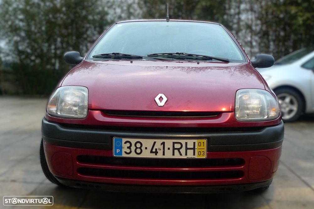 Renault Clio 1.2 RT - 8
