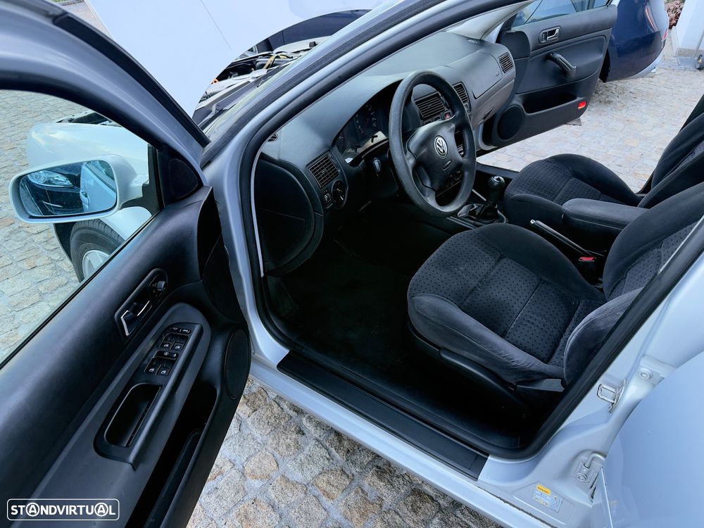 VW Golf Variant 1.9 TDi Confl AC - 35