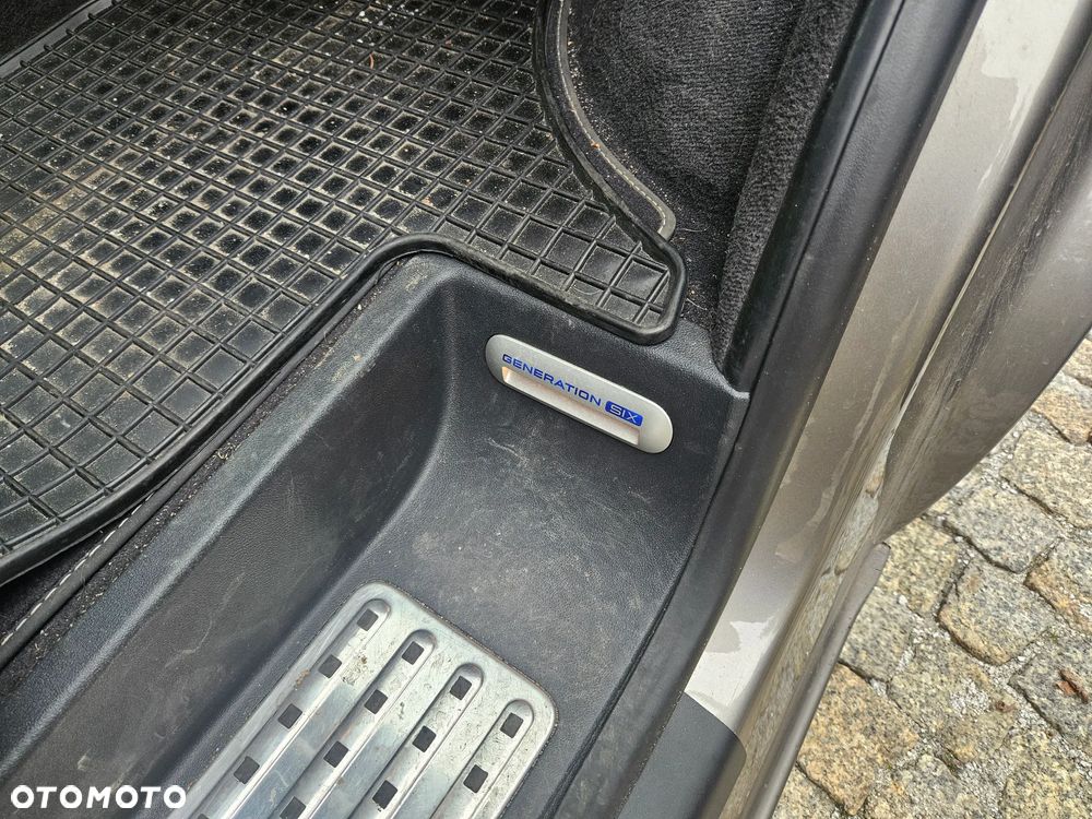 Volkswagen Multivan - 29