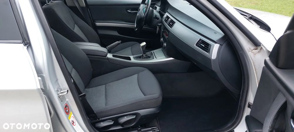 BMW Seria 3 318d - 7