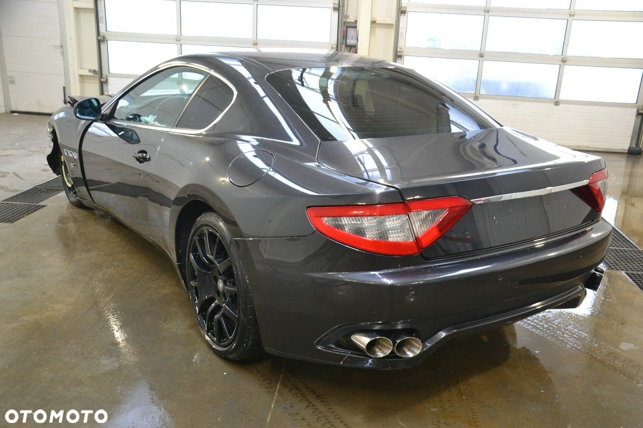 Maserati GranTurismo - 5