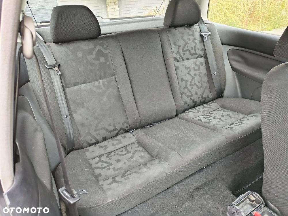 Volkswagen Golf 1.4 Comfortline - 14