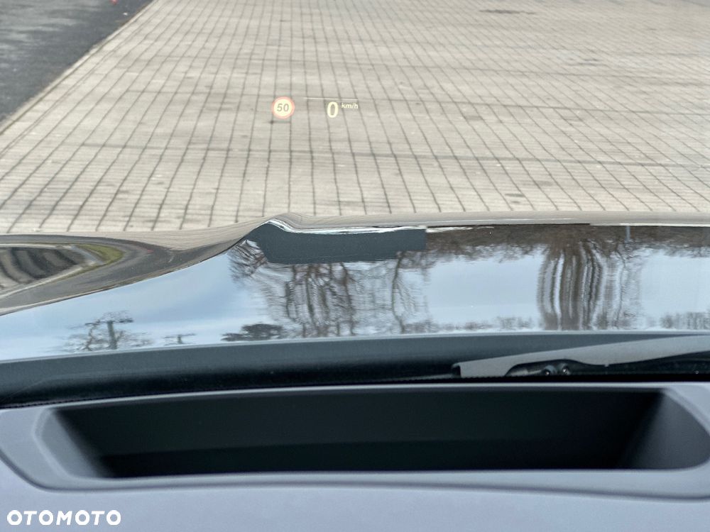 BMW Seria 3 330e iPerformance M Sport - 12