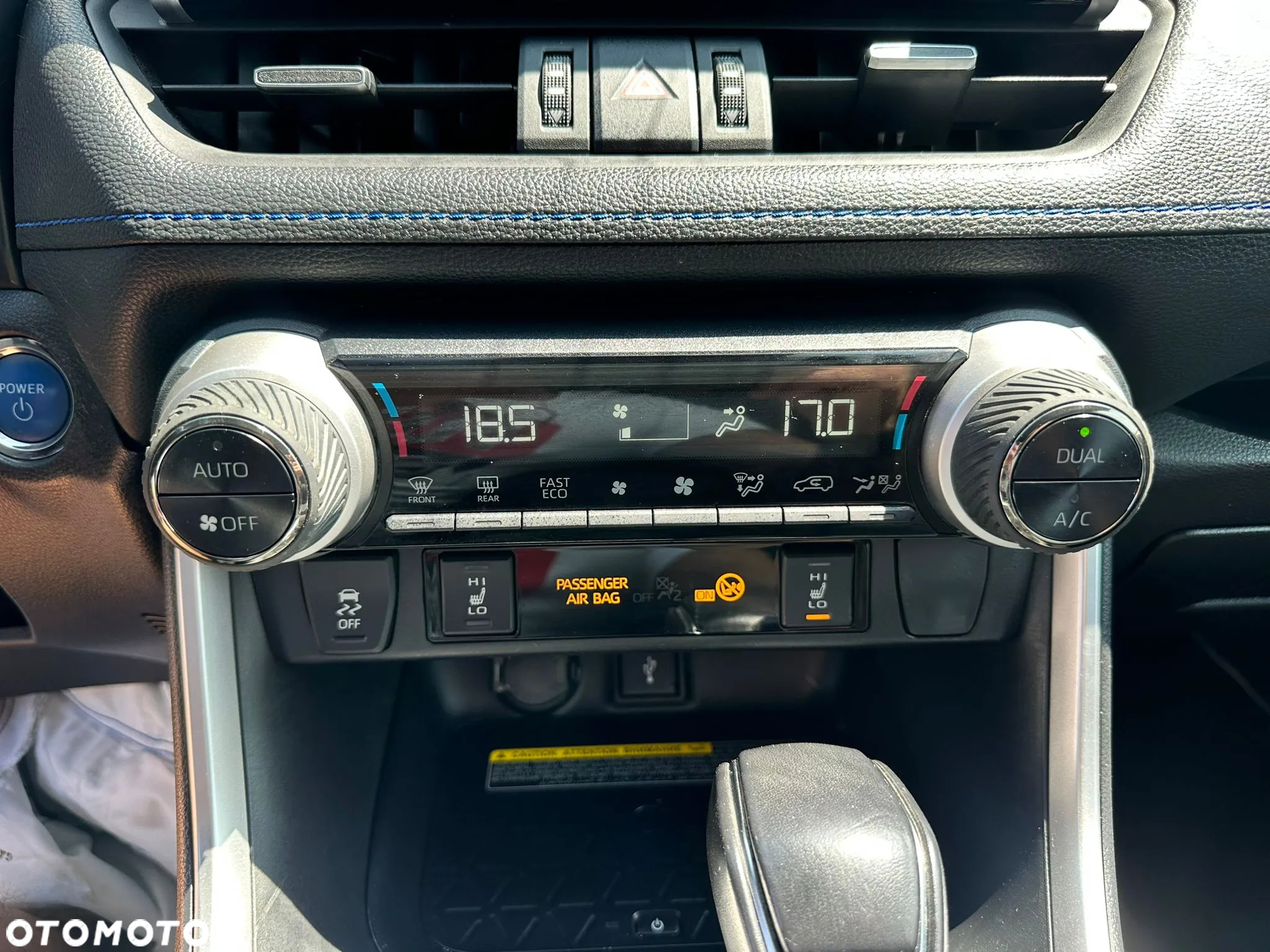 Toyota RAV4 2.5 4x4 Hybrid Style Selection - 27