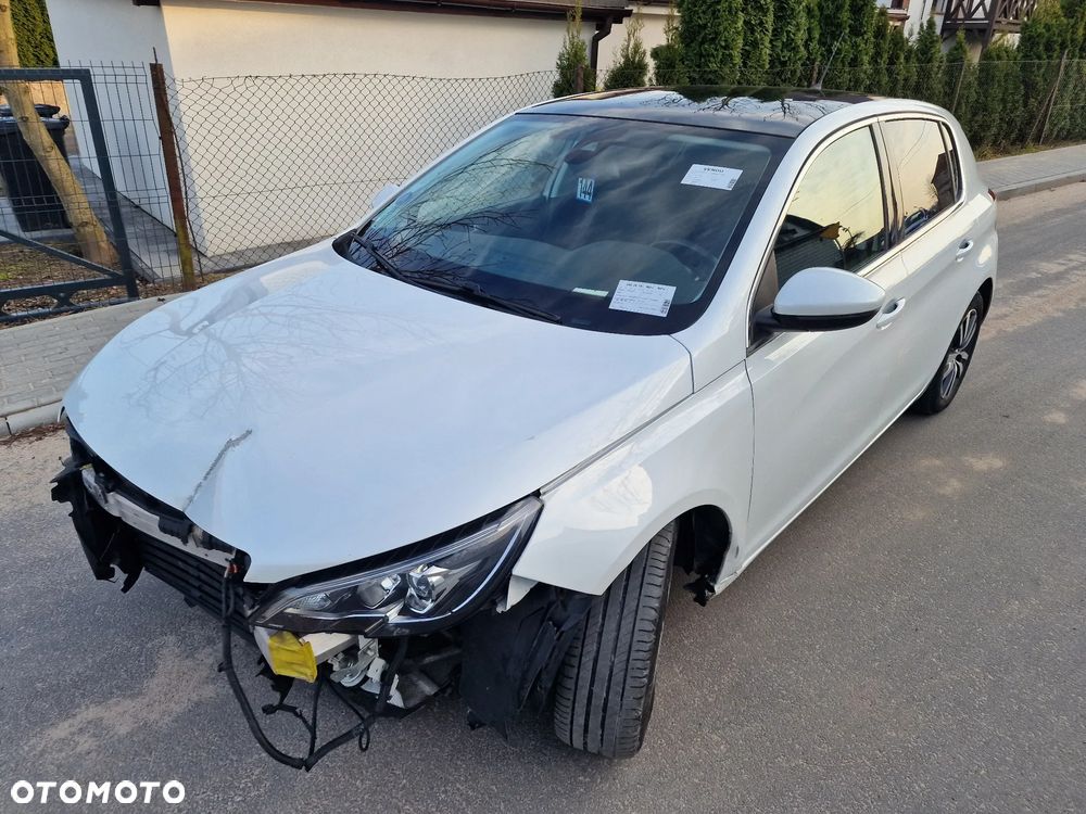 Peugeot 308 PureTech 130 GPF EAT8 Stop & Start Allure Business-Paket - 14