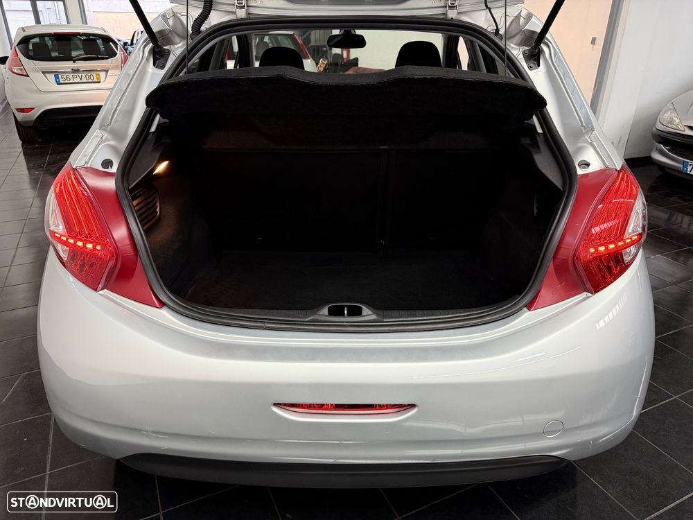 Peugeot 208 1.2 VTi Allure - 9