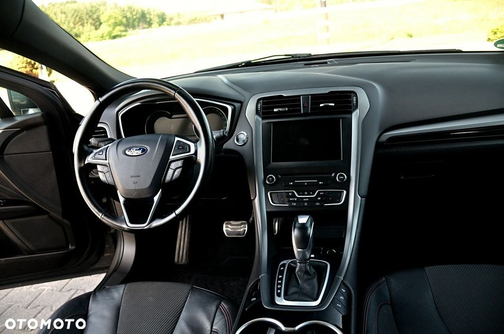 Ford Mondeo - 22