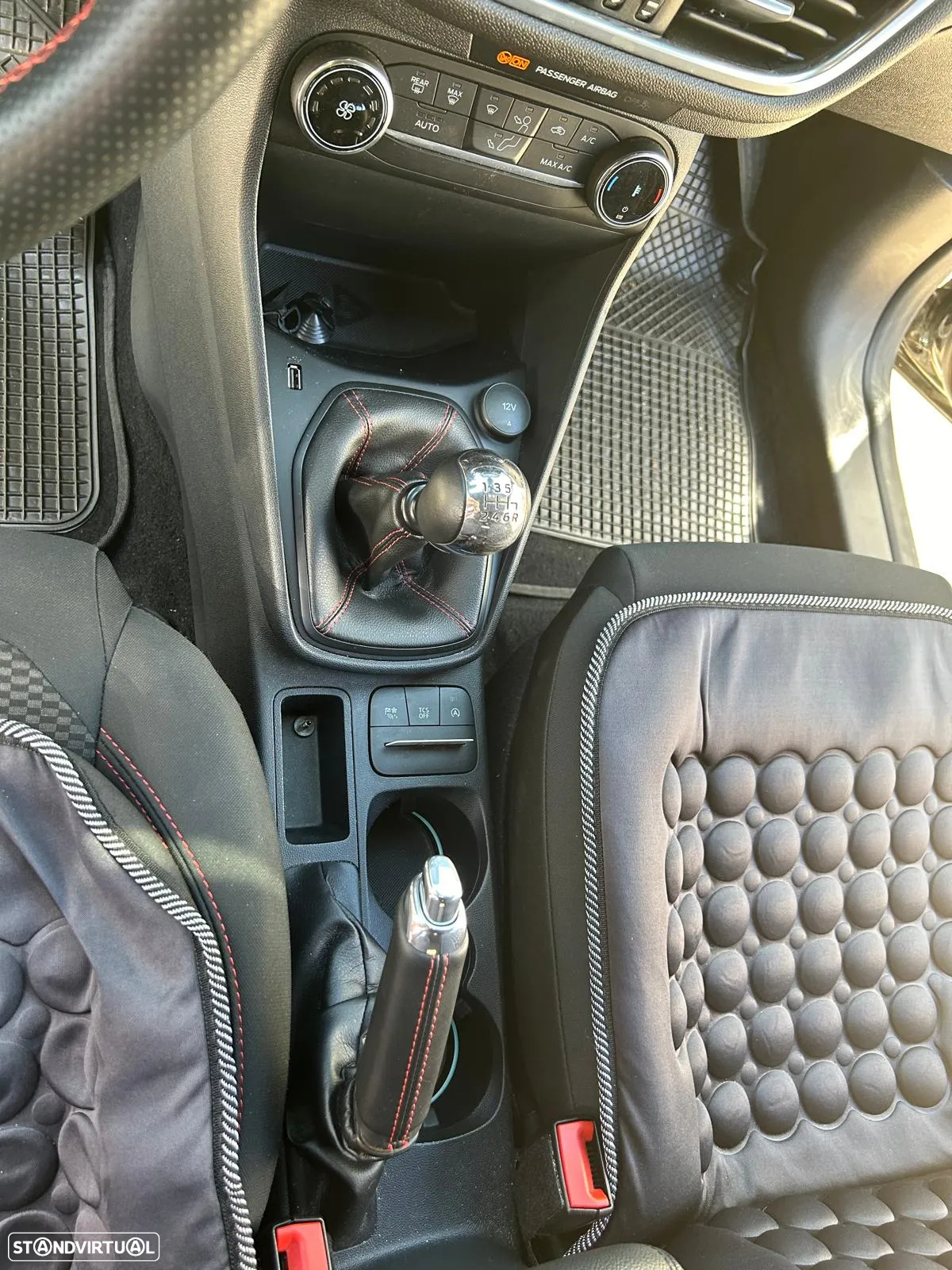 Ford Fiesta - 6