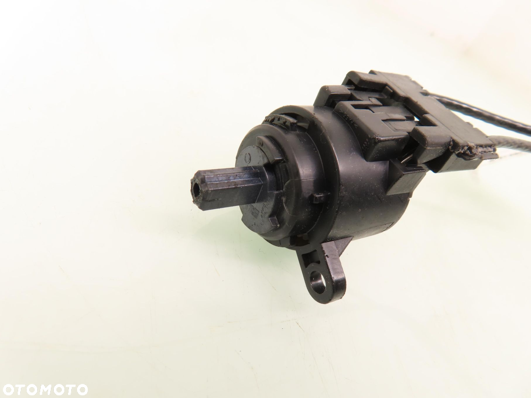 LINKA PANELU NAWIEWU FORD FOCUS MK1 98AB11504AH - 4