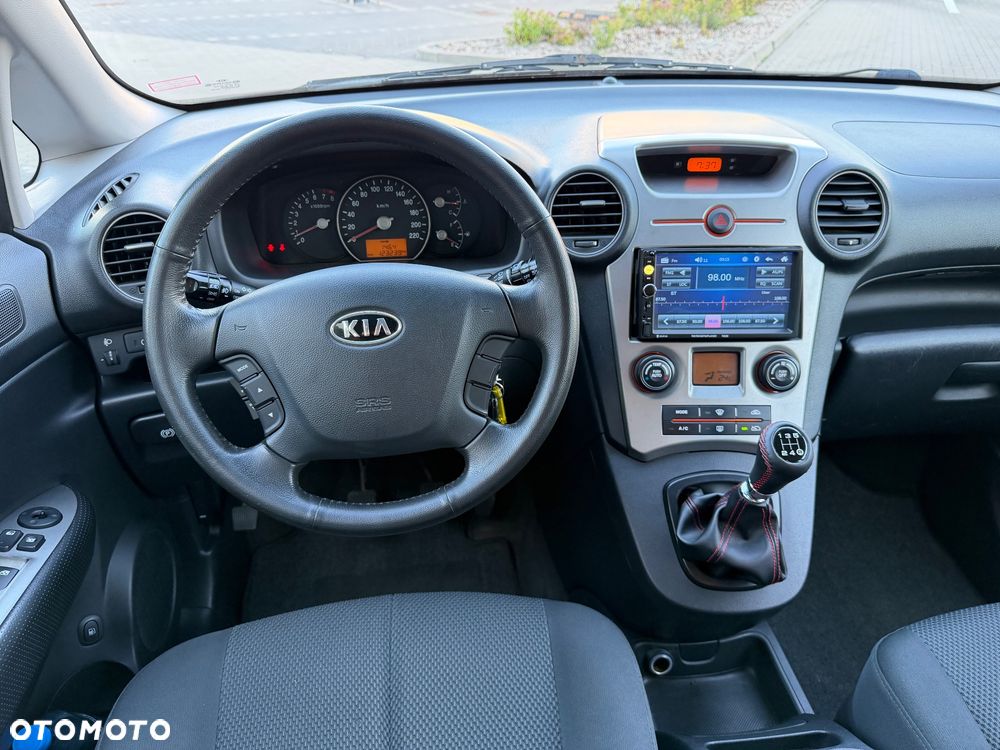 Kia Carens 2.0 CVVT EX - 10